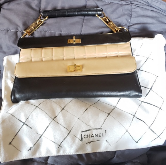 Chanel Chocolate Bar Double Flap Black Beige Bag - Picture 6 of 8